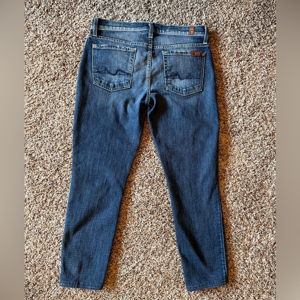 7 for all Mankind The Skinny Crop & Roll cropped capri Size 27 EUC Made in USA